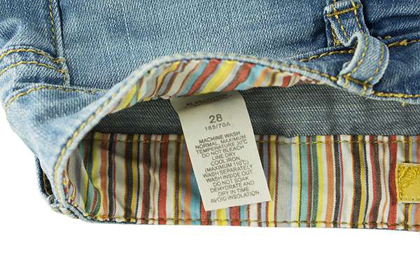 Fashionable Jeans with Content Label